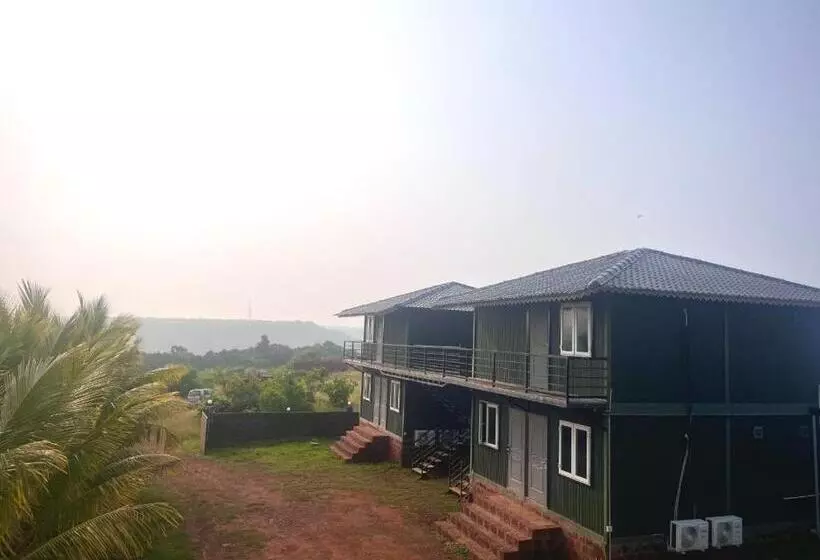 Hotelli Aalayaha Stays