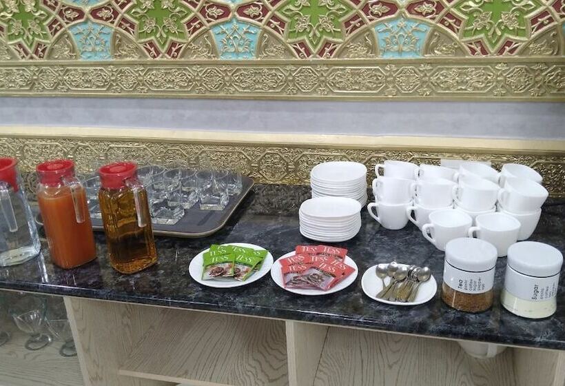 בית מלון כפרי Asian Plaza