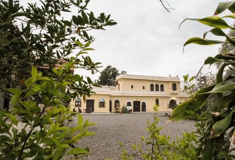 Hotelli Barabagh Deogarh   A Heritage Farm Stay