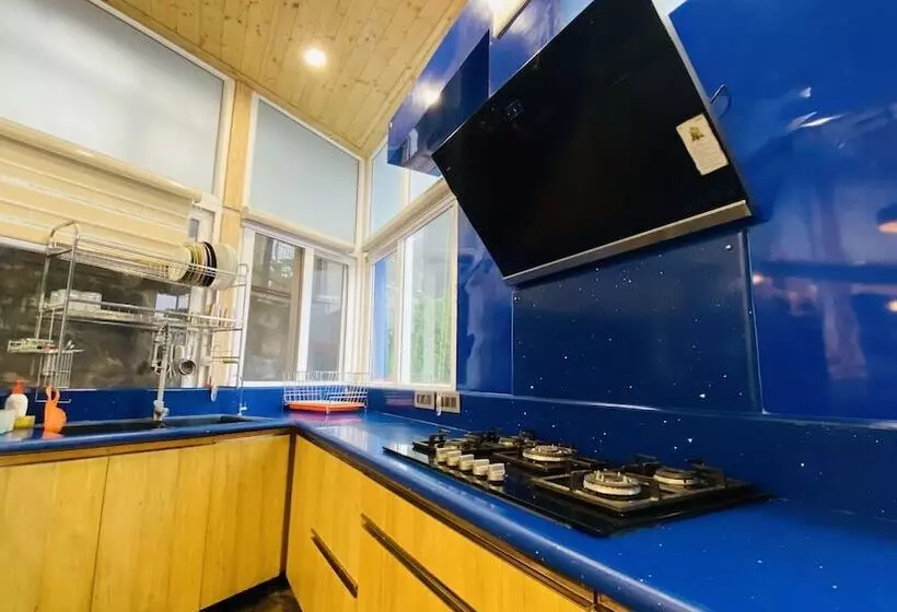 Hotelli Clarence Cottage