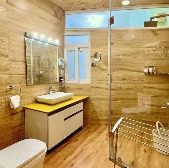 Hotelli Clarence Cottage