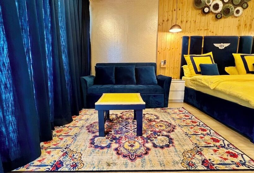 فندق Clarence Cottage