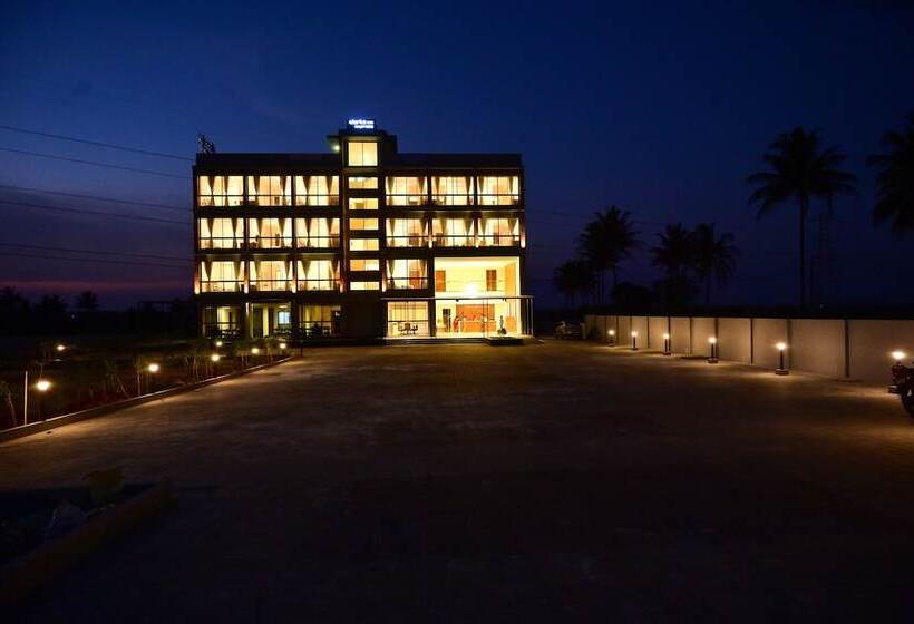 Отель Clarks Inn Express, Krs Road, Mysore