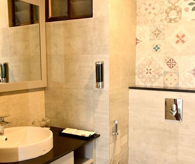 Отель Clarks Inn Express, Krs Road, Mysore