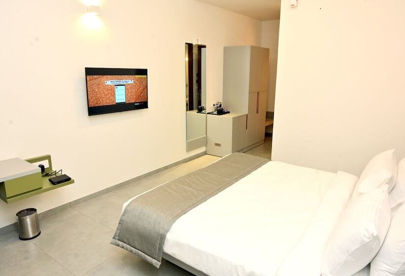 Отель Clarks Inn Express, Krs Road, Mysore