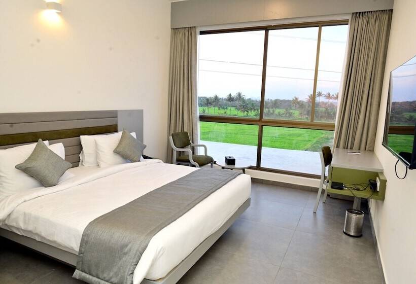 Отель Clarks Inn Express, Krs Road, Mysore