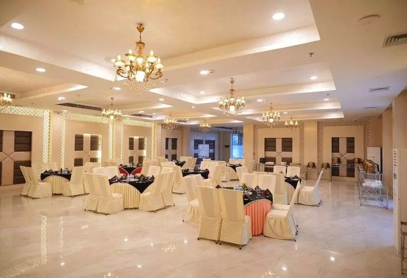 Hotelli Comfort Inn Karnal