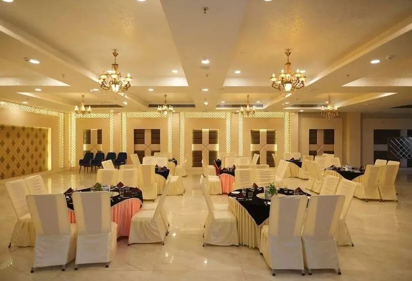 Hotelli Comfort Inn Karnal