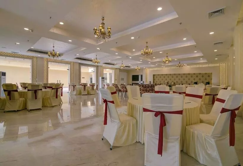 Hotelli Comfort Inn Karnal