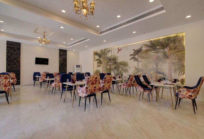 בית מלון כפרי Comfort Inn Karnal