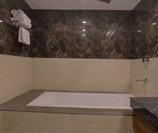 Hotelli Comfort Inn Karnal