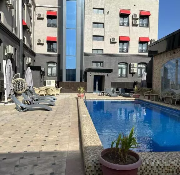 هتل Ark Premium