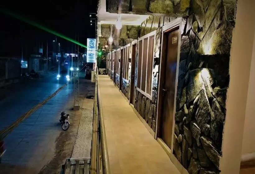 هتل Eden Rock Skardu