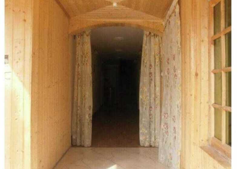 Hotel Goroomgo Ameera Srinagar