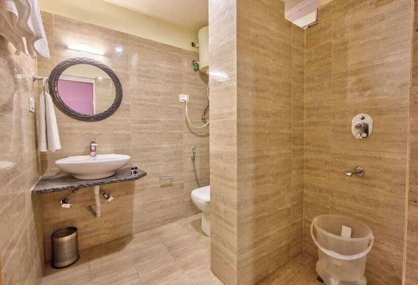 Hotel Goroomgo I Bex Manali