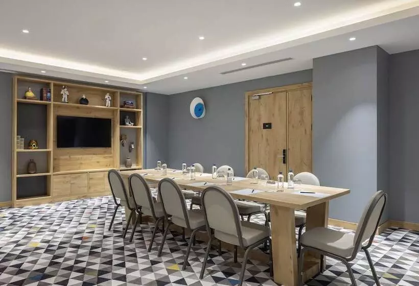 ホテル Hampton By Hilton Cerkezkoy