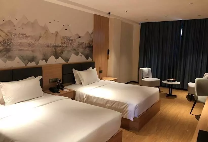 هتل Jinjiang Star