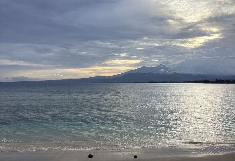 בית מלון כפרי Juliantos By The Sea