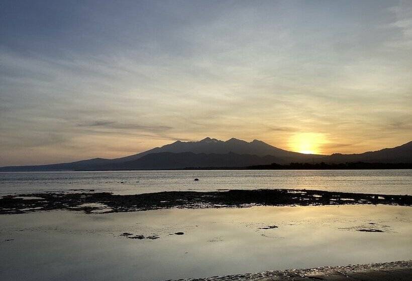 בית מלון כפרי Juliantos By The Sea