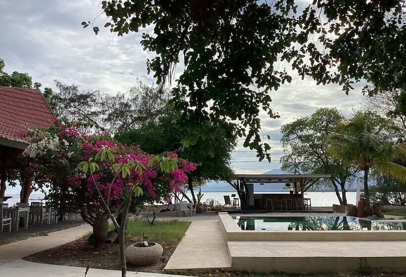 בית מלון כפרי Juliantos By The Sea