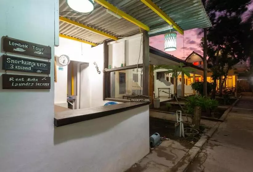 هتل Kidi S Lodge Gilitrawangan