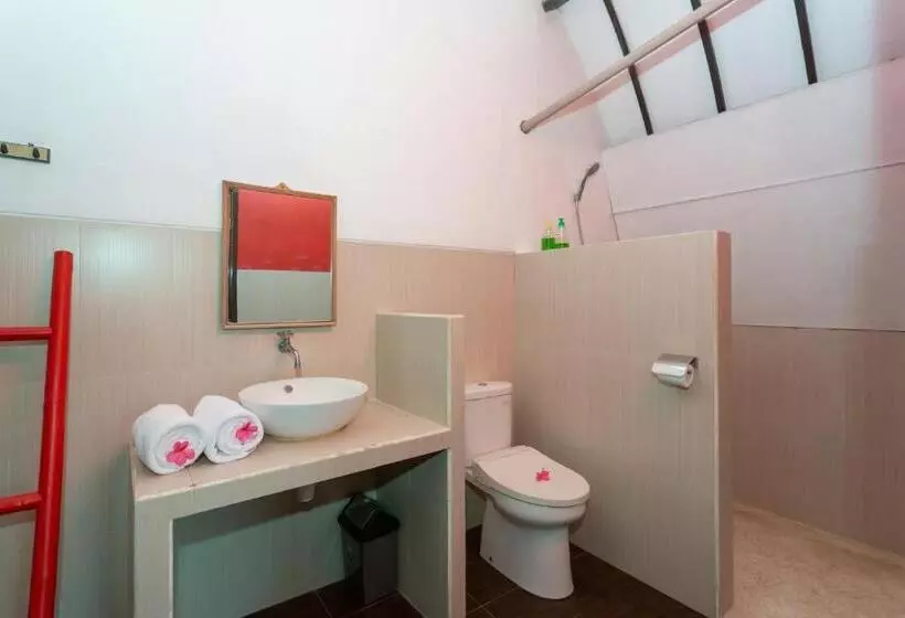 هتل Kidi S Lodge Gilitrawangan