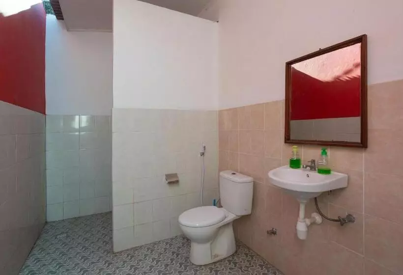هتل Kidi S Lodge Gilitrawangan