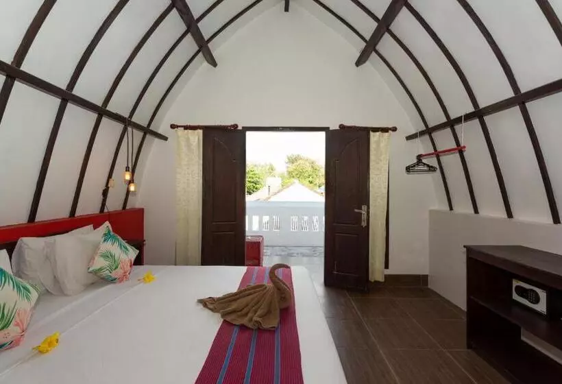 هتل Kidi S Lodge Gilitrawangan