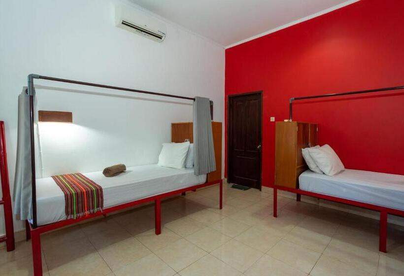 فندق Kidi S Lodge Gilitrawangan