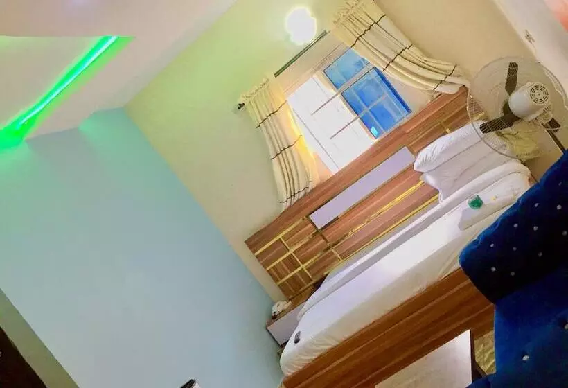 Lacoms Hotels And Suites