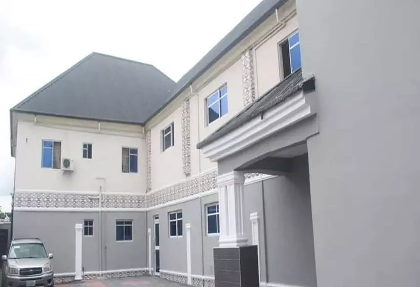 Lacoms Hotels And Suites