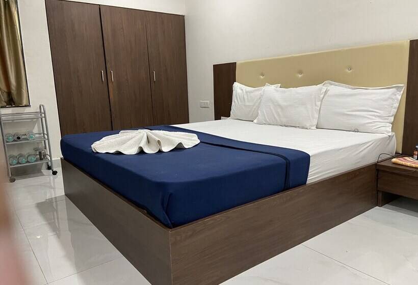 فندق Millennium Plaza