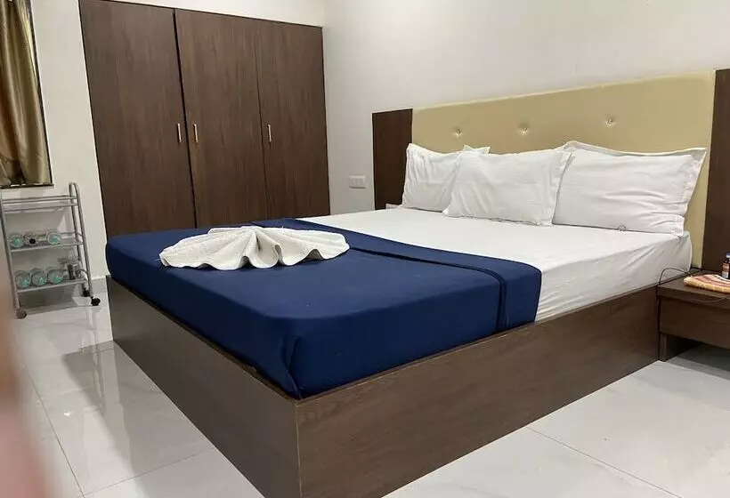 ホテル Millennium Plaza