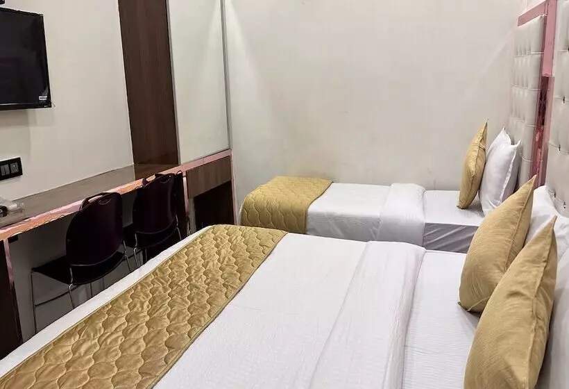 هتل Orchid Inn   Andheri