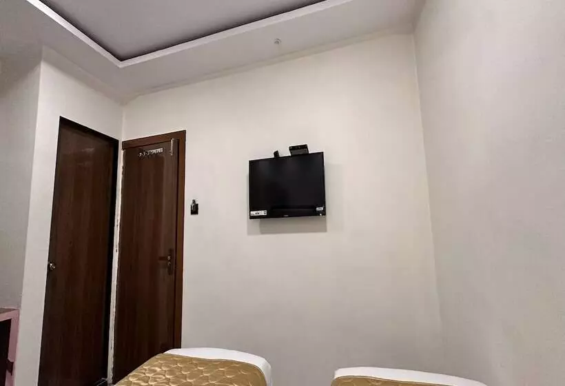 هتل Orchid Inn   Andheri