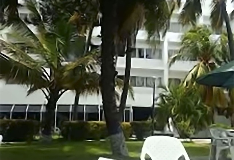 هتل Panamerican Hostel