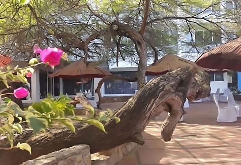 هتل Panamerican Hostel