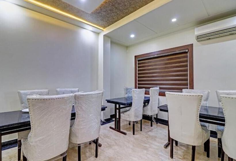 فندق Sahibs Rs Palace