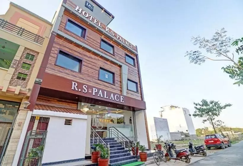 Hotelli Sahibs Rs Palace