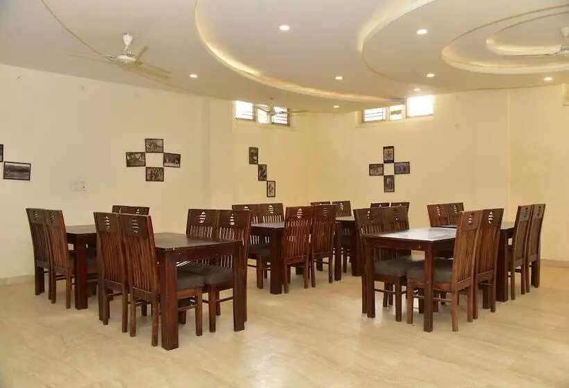 Hotelli Trinetra Villa Ranthambhore