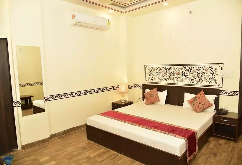 Hotelli Trinetra Villa Ranthambhore