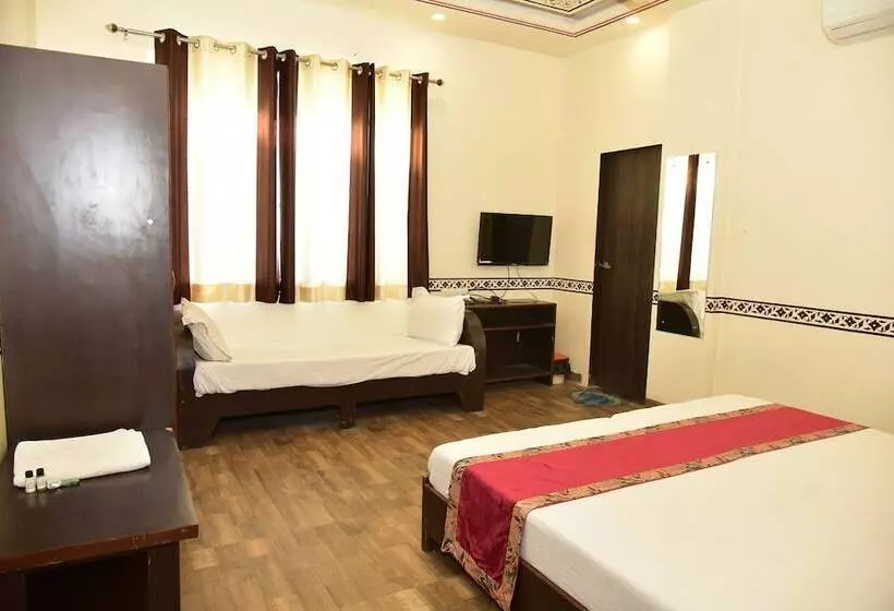 Hotelli Trinetra Villa Ranthambhore