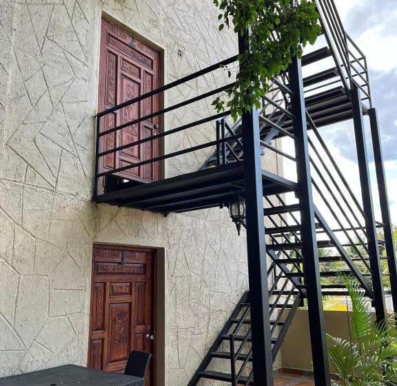 Szálloda Y Hostal Nojoch Che