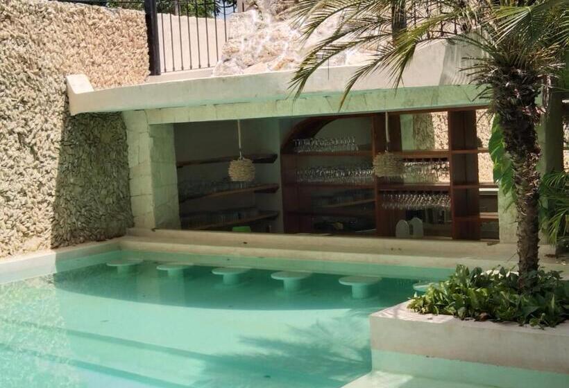 Szálloda Y Hostal Nojoch Che