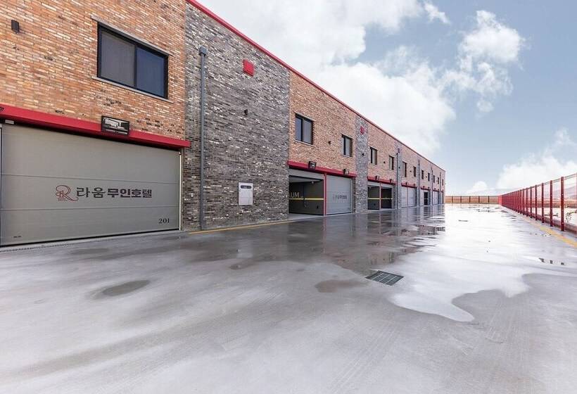 Motel Buan Raum Drive In