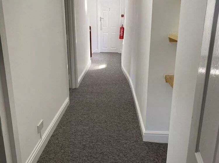 ペンション The Roade House Rooms