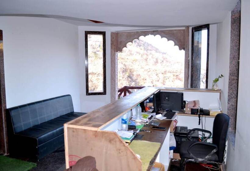 Rudraksh Hotel & Restaurant