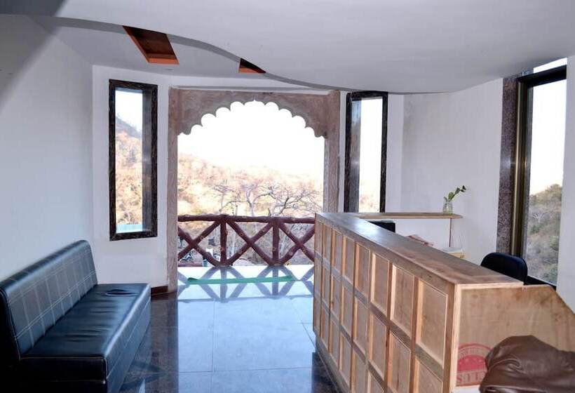 Rudraksh Hotel & Restaurant