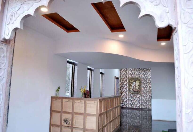 Rudraksh Hotel & Restaurant