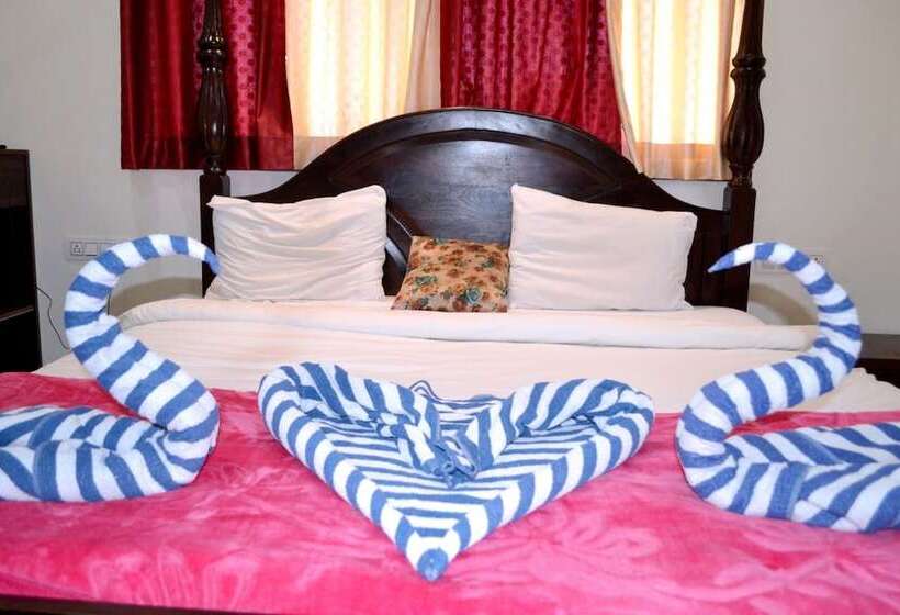 Rudraksh Hotel & Restaurant